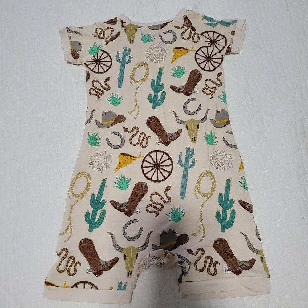 Little Sleepies Ready to Rodeo Shorty - Picture 4 of 4